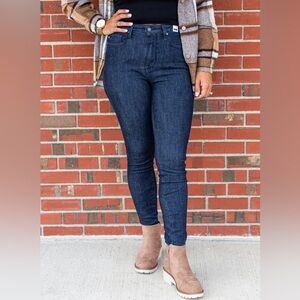 Judy Blue Overachiever Tummy Control Jeans NWT | Dark Wash | Unfinished Hem